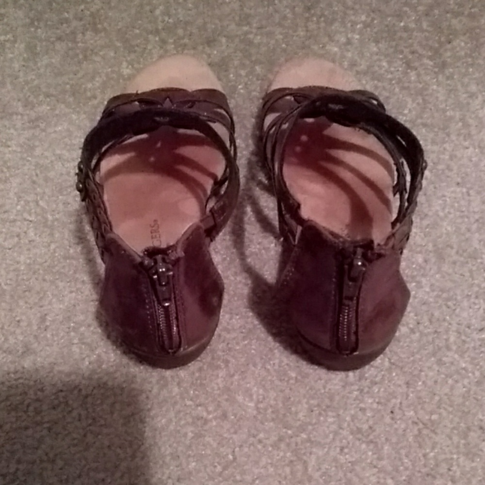 Shoes - Picture 4 of 7